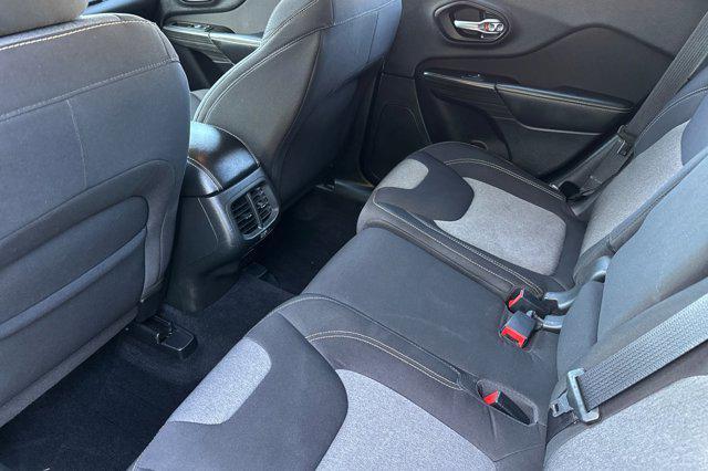 used 2014 Jeep Cherokee car, priced at $11,690