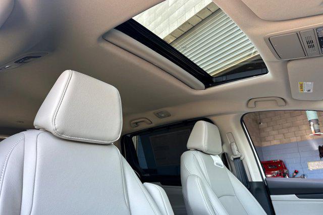 new 2026 Honda Odyssey car, priced at $44,290