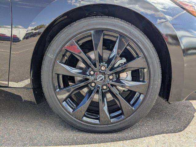 used 2023 Nissan Maxima car, priced at $26,652