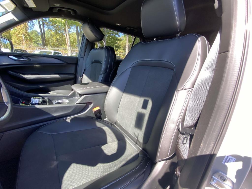 new 2025 Jeep Grand Cherokee L car, priced at $40,623