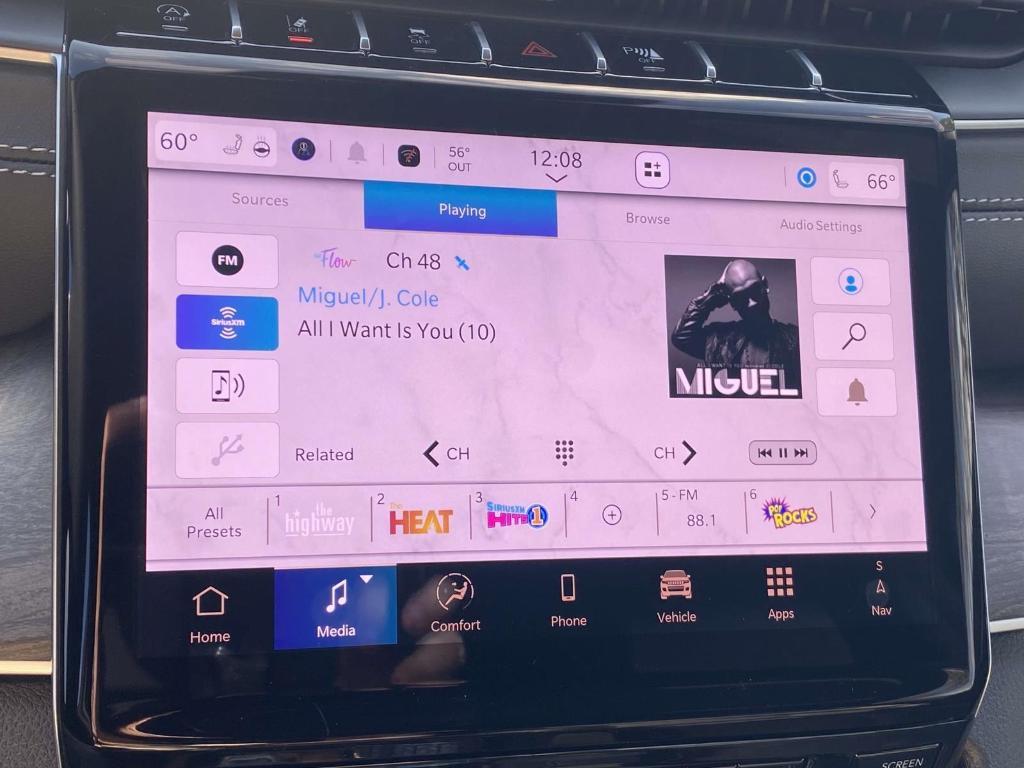 new 2025 Jeep Grand Cherokee car, priced at $49,528