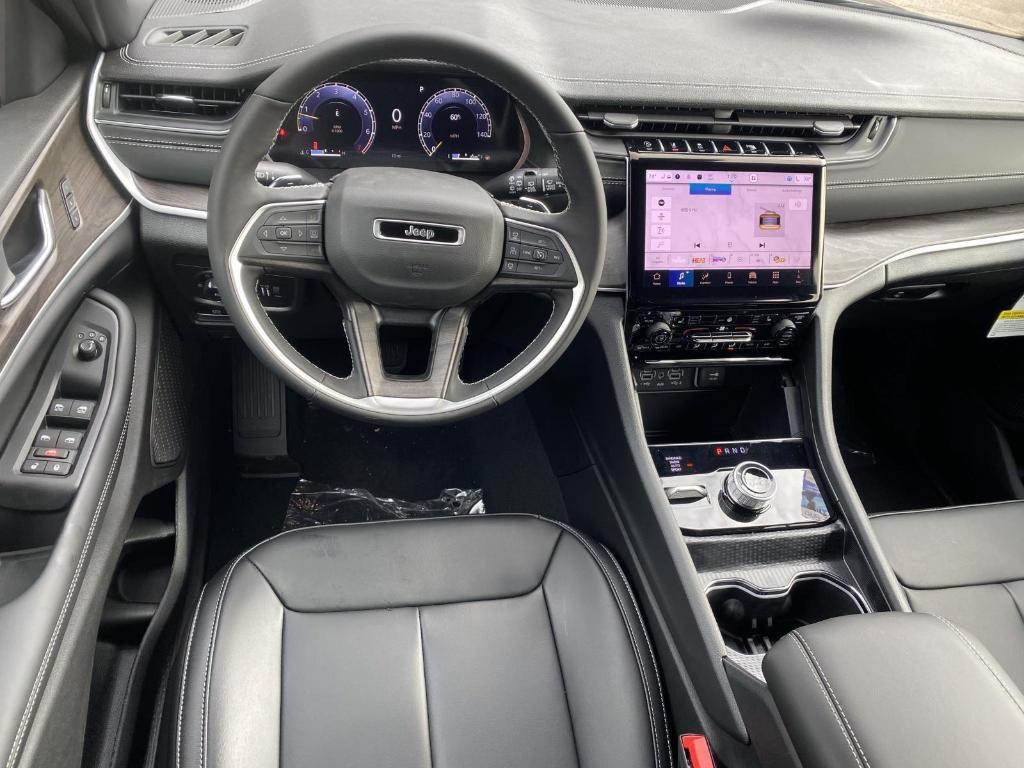 new 2025 Jeep Grand Cherokee L car, priced at $47,728