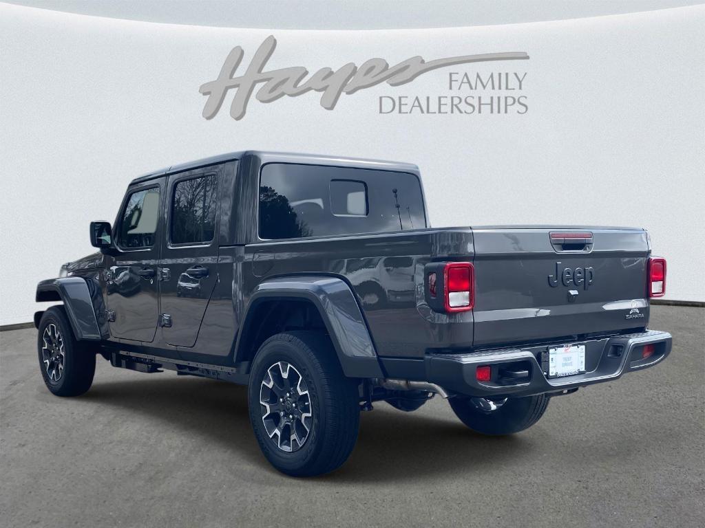 new 2026 Jeep Gladiator car, priced at $46,608