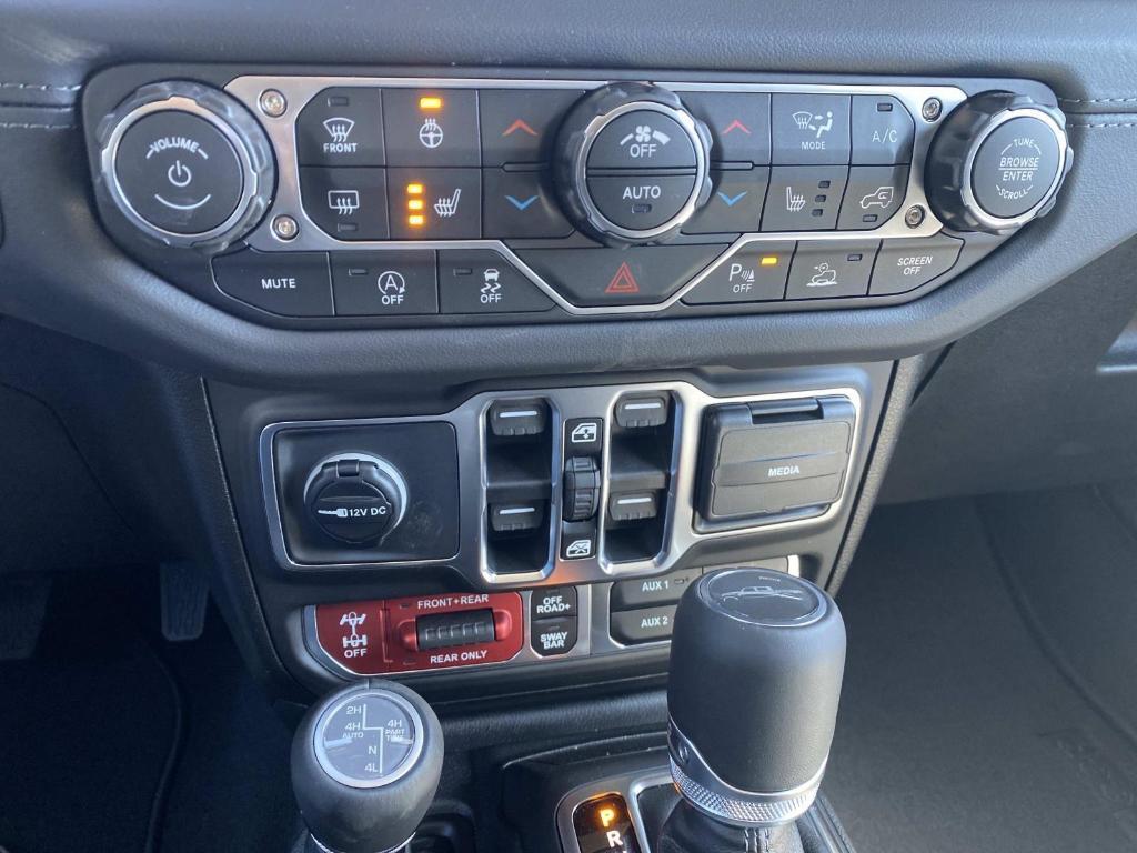 new 2026 Jeep Gladiator car, priced at $58,578