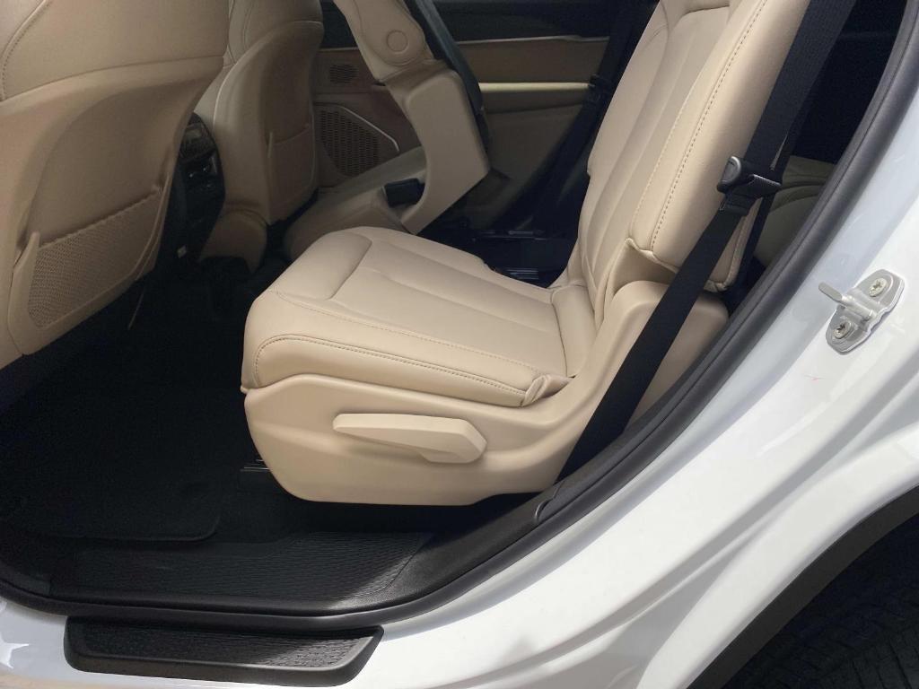 new 2026 Jeep Grand Cherokee L car, priced at $48,208
