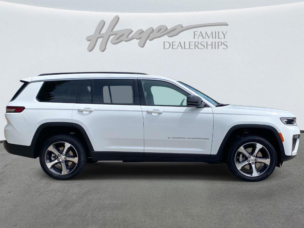 new 2026 Jeep Grand Cherokee L car, priced at $48,208