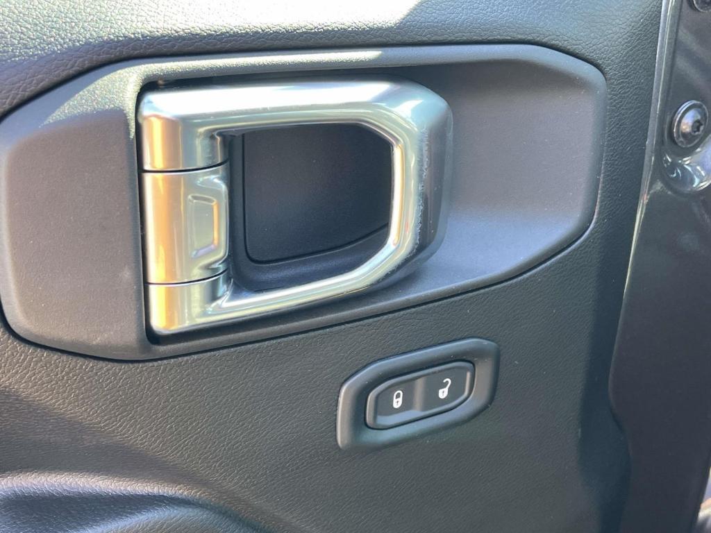 new 2025 Jeep Wrangler car, priced at $35,897