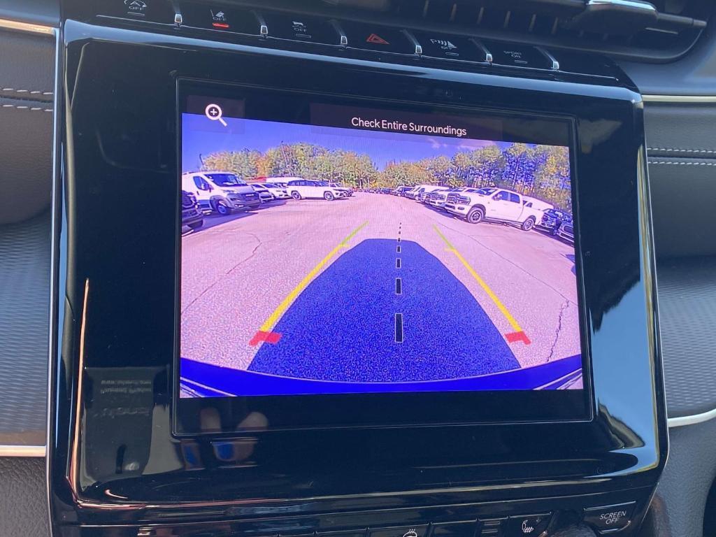 new 2025 Jeep Grand Cherokee car, priced at $37,488