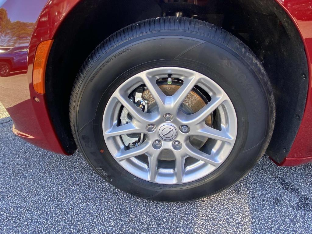 new 2026 Chrysler Pacifica car, priced at $40,823