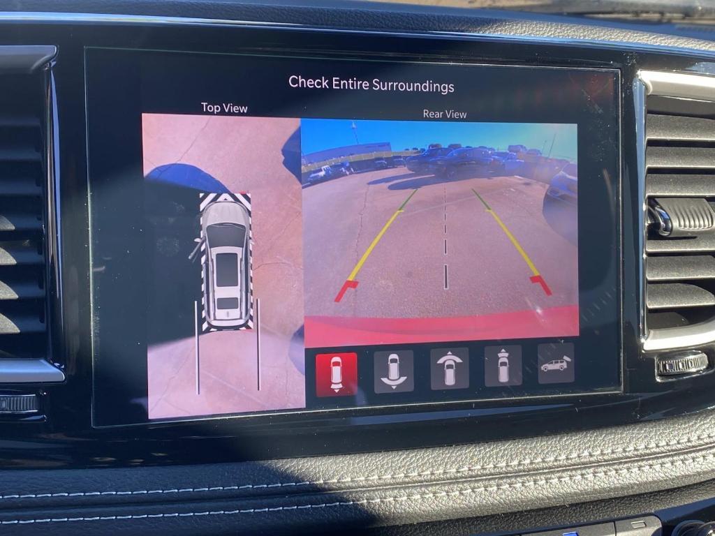 new 2026 Chrysler Pacifica car, priced at $40,823