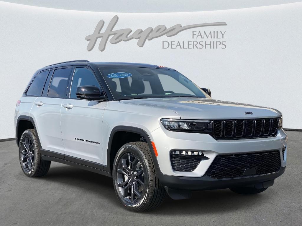 new 2025 Jeep Grand Cherokee car, priced at $49,128