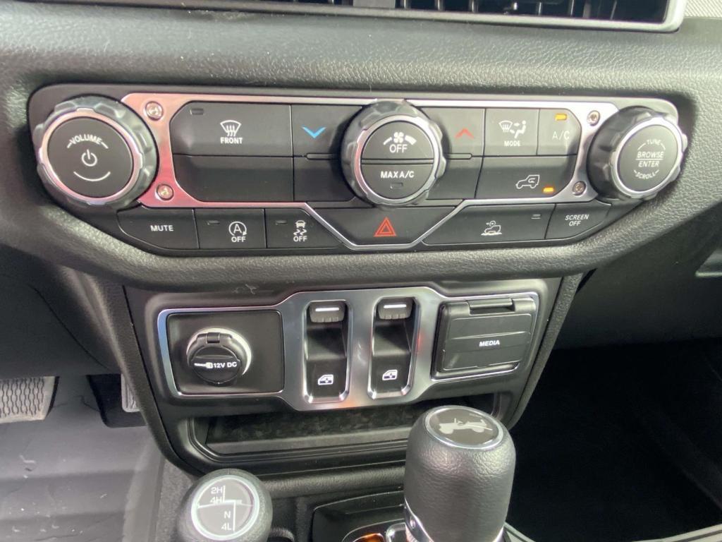 new 2026 Jeep Wrangler car, priced at $35,048