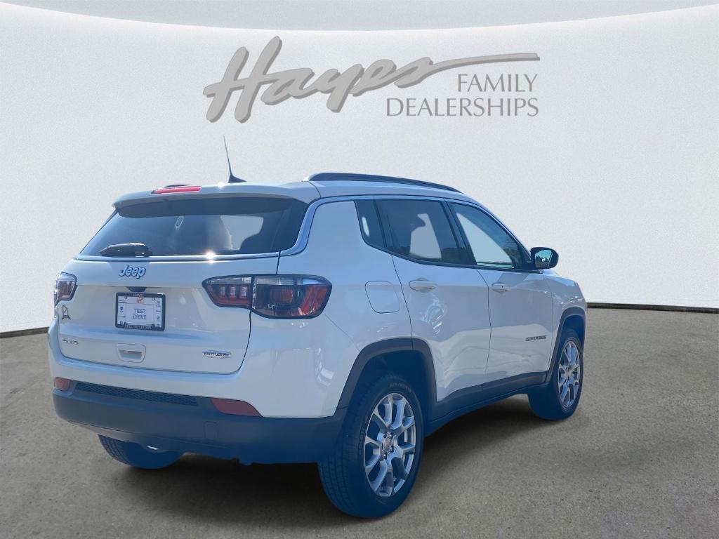 used 2022 Jeep Compass car, priced at $21,398