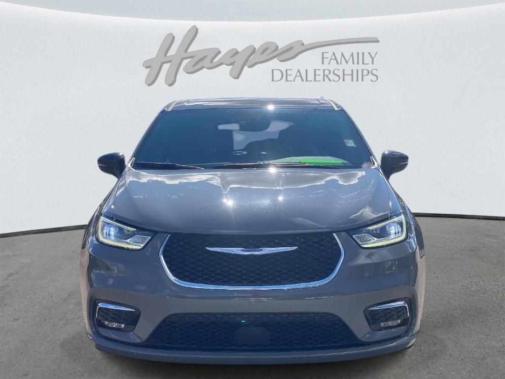 used 2025 Chrysler Pacifica car, priced at $28,488