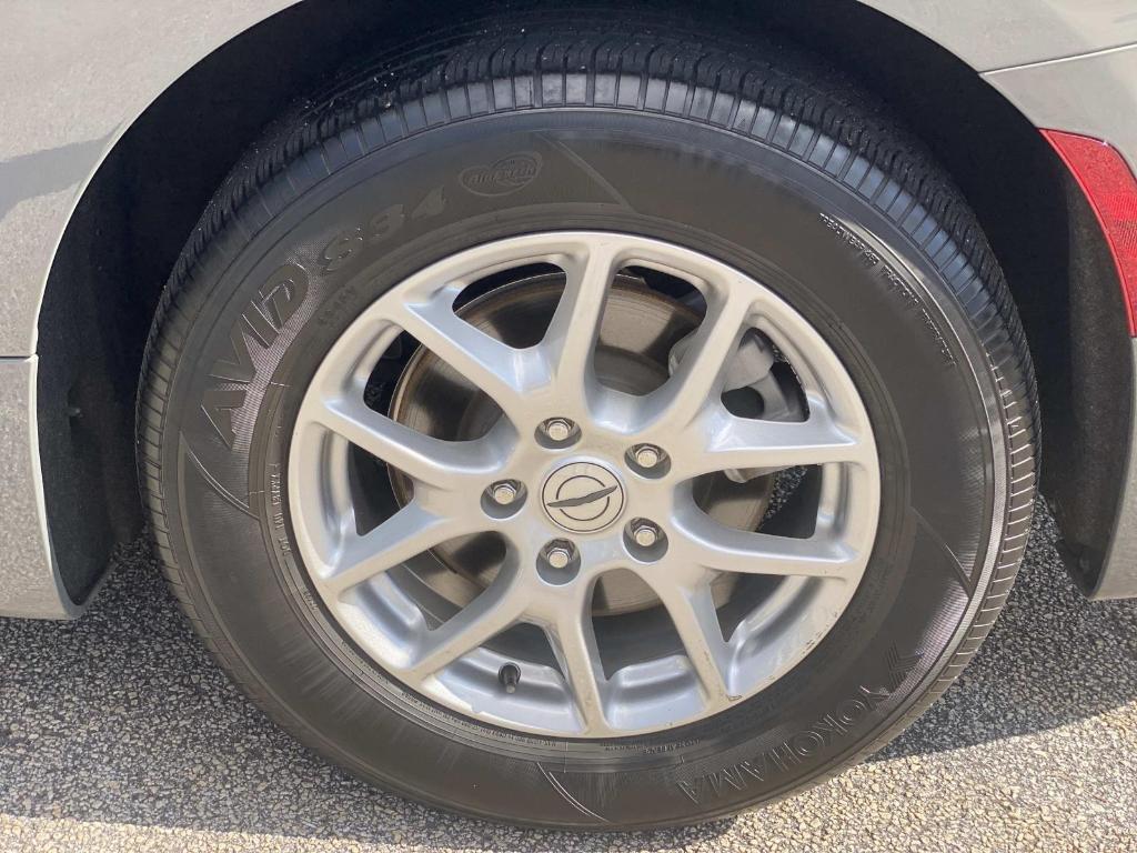 used 2025 Chrysler Pacifica car, priced at $28,488