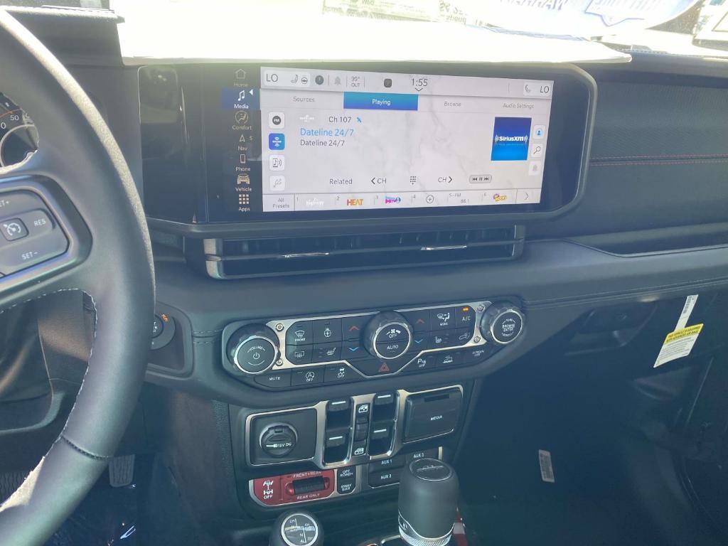 new 2025 Jeep Gladiator car, priced at $54,138