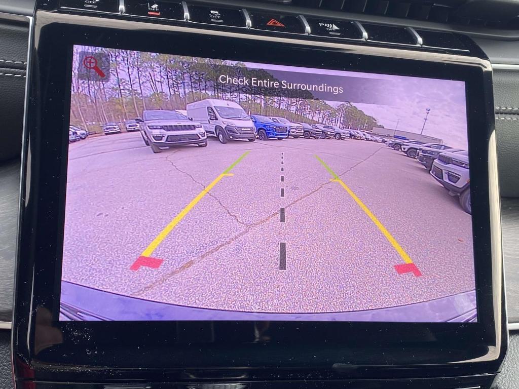 new 2025 Jeep Grand Cherokee car, priced at $49,128