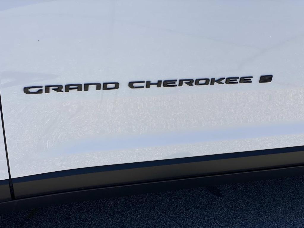 new 2026 Jeep Grand Cherokee L car, priced at $46,303