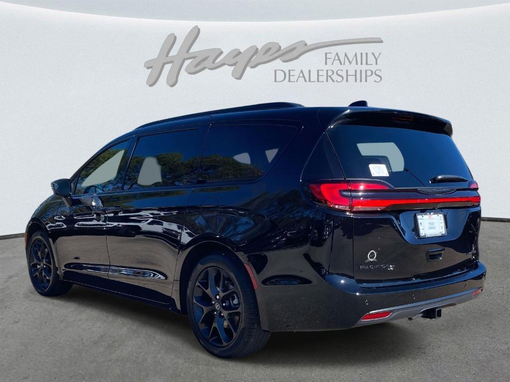 new 2026 Chrysler Pacifica car, priced at $48,113