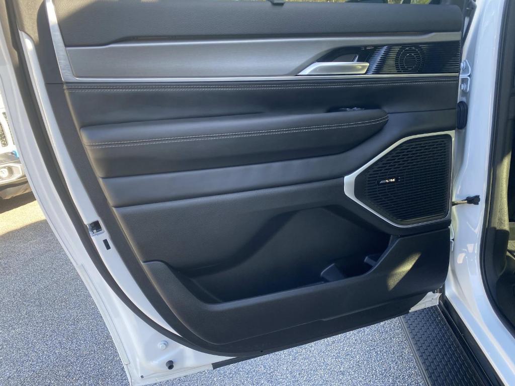 used 2024 Jeep Wagoneer L car, priced at $57,999