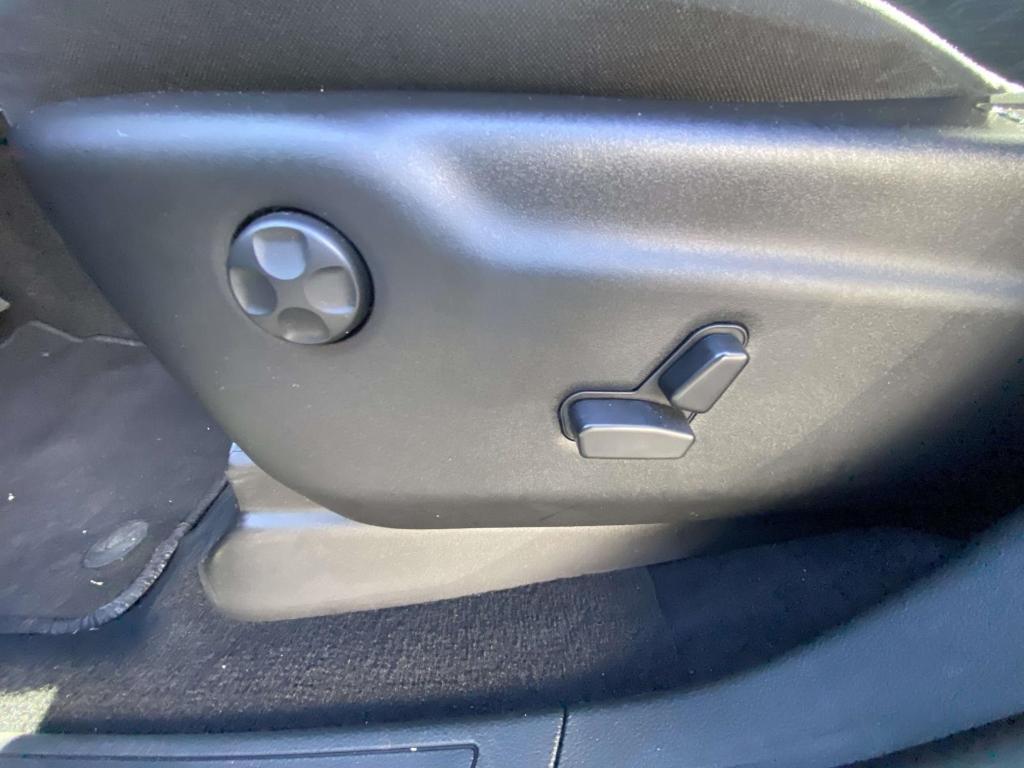 used 2025 Dodge Durango car, priced at $29,977