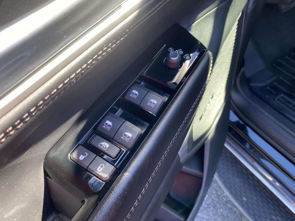 used 2022 Jeep Wagoneer car, priced at $38,897