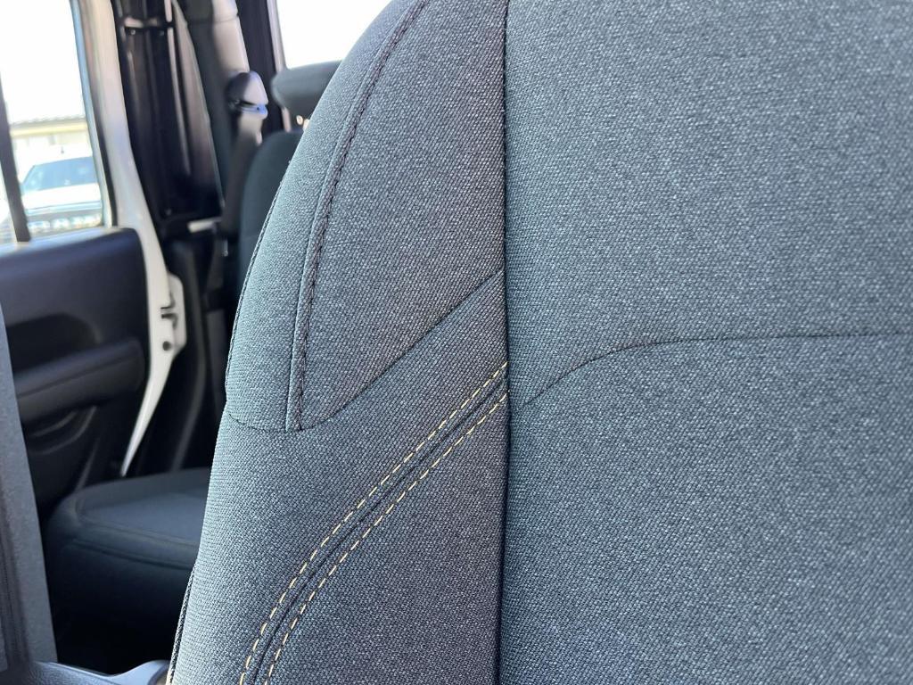 new 2026 Jeep Gladiator car, priced at $38,718