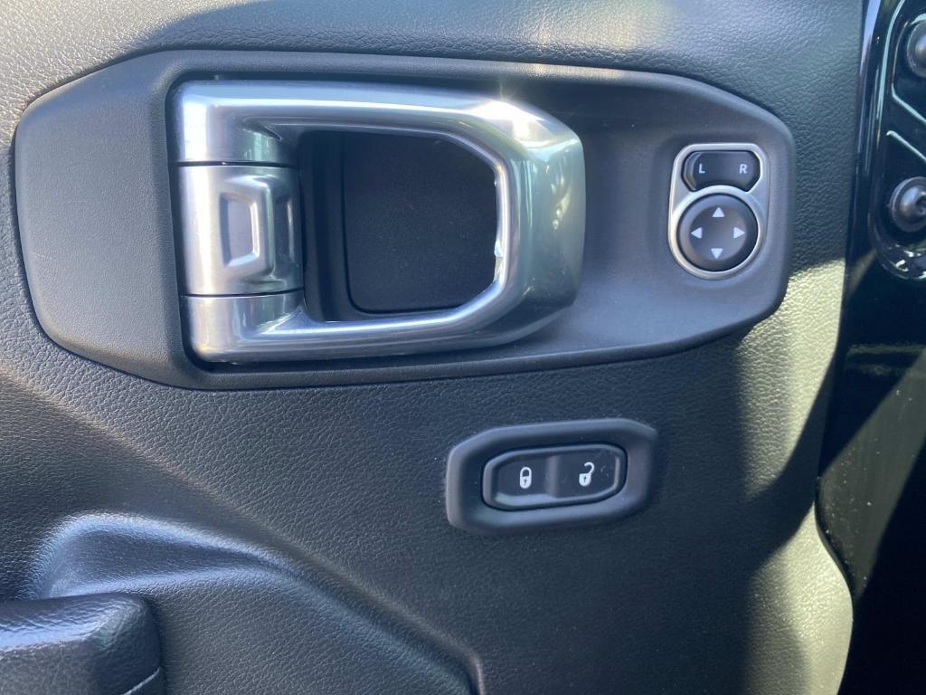 used 2022 Jeep Gladiator car, priced at $32,875