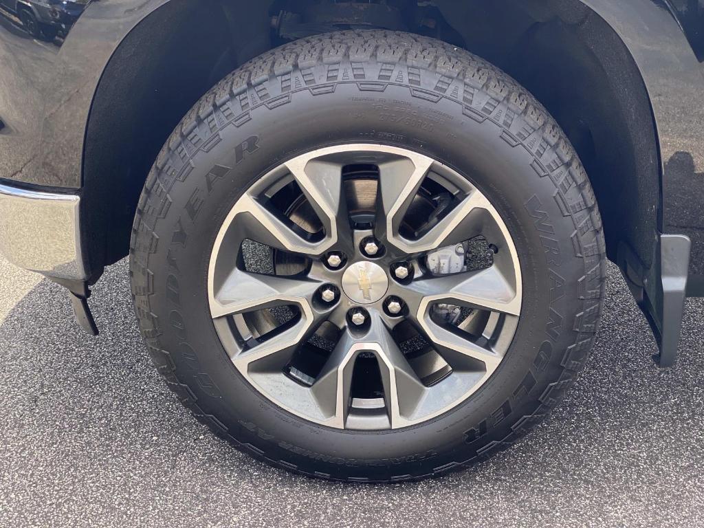 used 2022 Chevrolet Silverado 1500 car, priced at $33,667