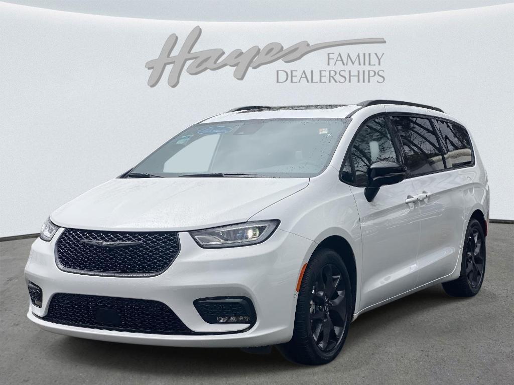 new 2026 Chrysler Pacifica car, priced at $47,283