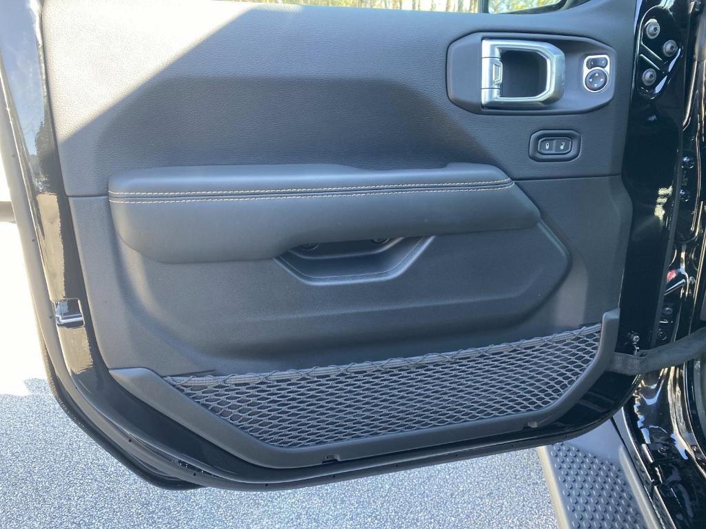 new 2026 Jeep Wrangler car, priced at $55,643