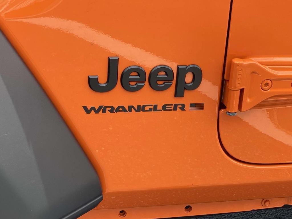 used 2025 Jeep Wrangler car, priced at $32,198