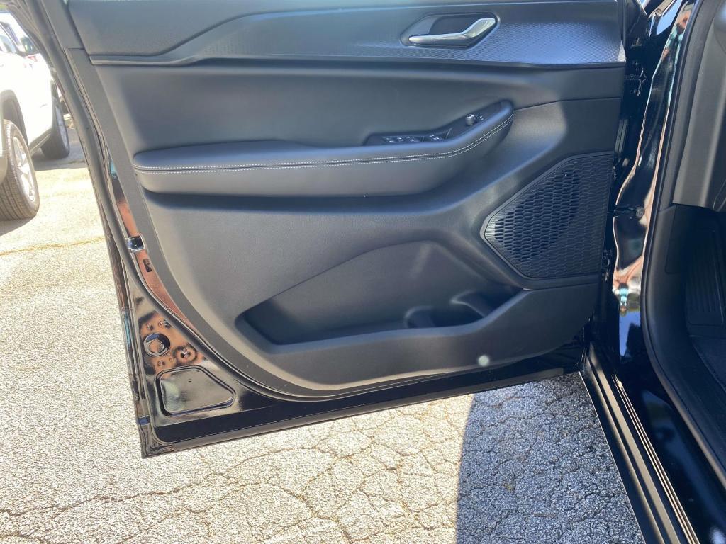 new 2025 Jeep Grand Cherokee car, priced at $39,623