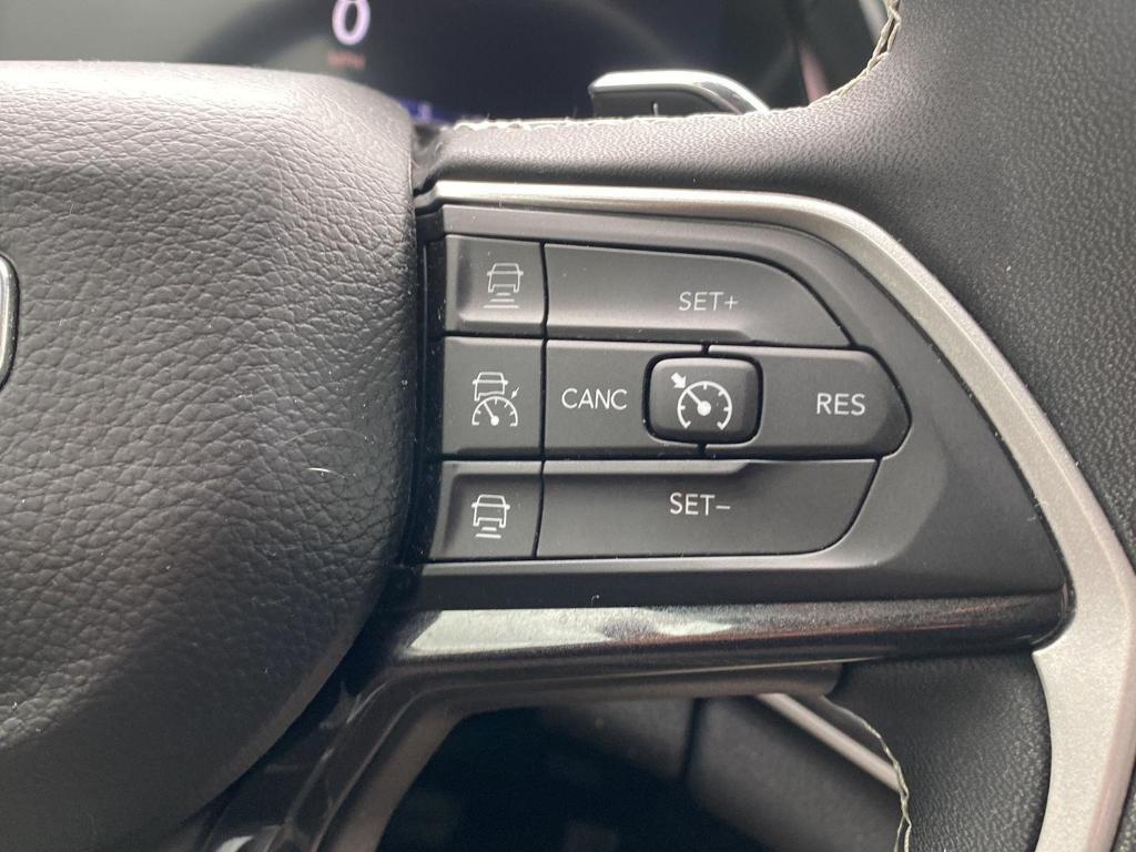 used 2023 Jeep Grand Cherokee car, priced at $25,375