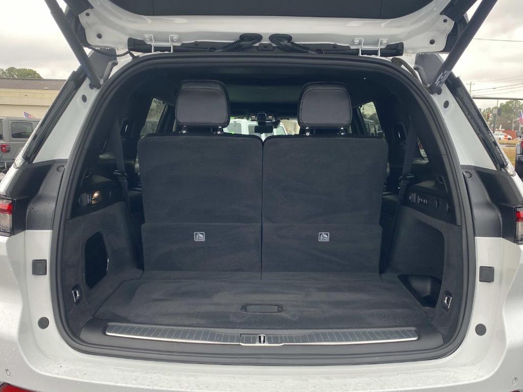 used 2023 Jeep Grand Cherokee L car, priced at $39,977