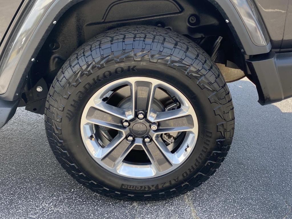 used 2022 Jeep Wrangler Unlimited car, priced at $32,198