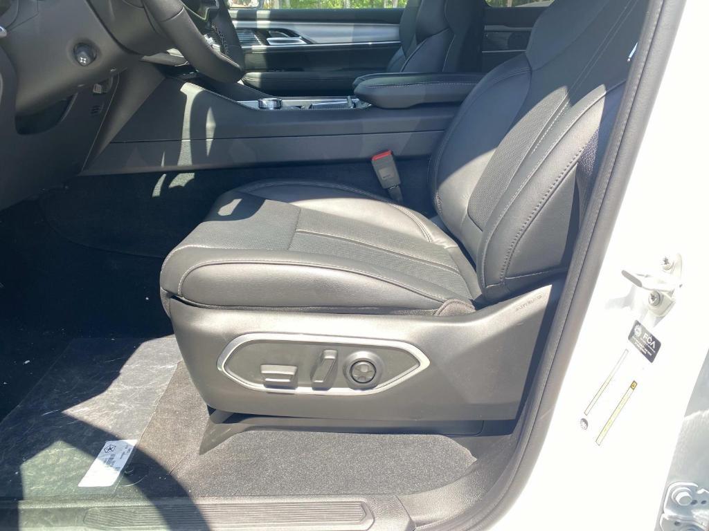 new 2026 Jeep Grand Wagoneer car, priced at $72,953