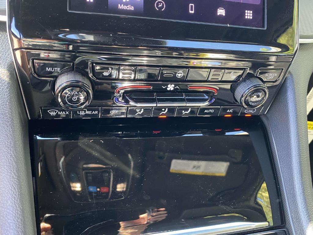 new 2025 Jeep Grand Cherokee car, priced at $40,373