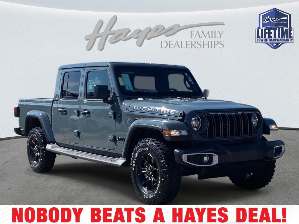 new 2025 Jeep Gladiator car, priced at $42,578
