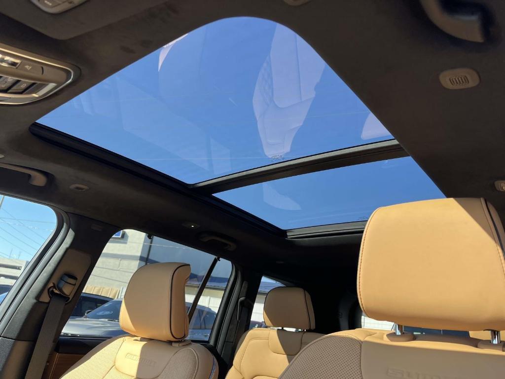 new 2025 Jeep Grand Cherokee car, priced at $65,723