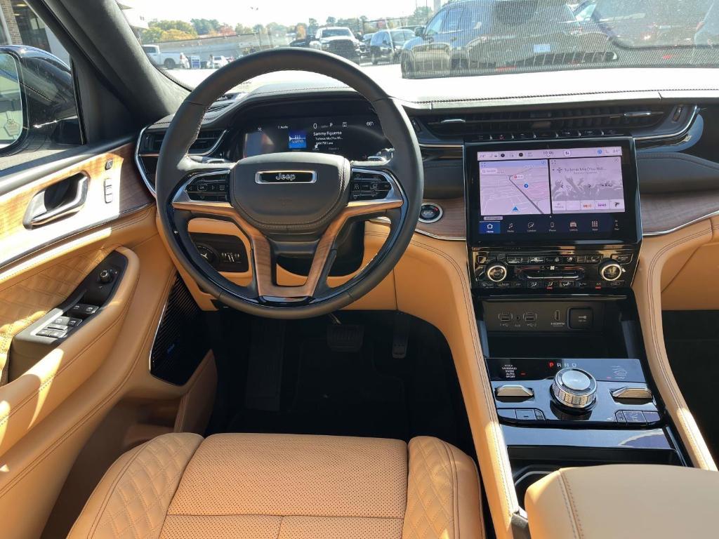 new 2025 Jeep Grand Cherokee car, priced at $65,723