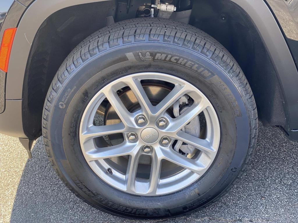 used 2025 Jeep Grand Cherokee car, priced at $30,875