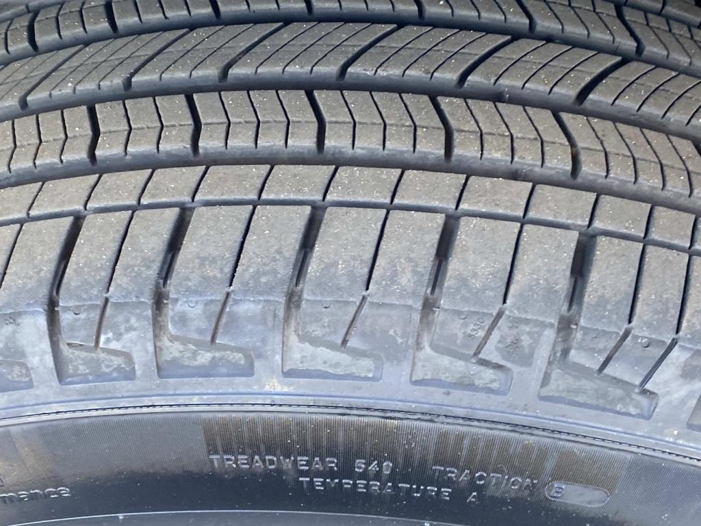 used 2025 Jeep Grand Cherokee car, priced at $30,875