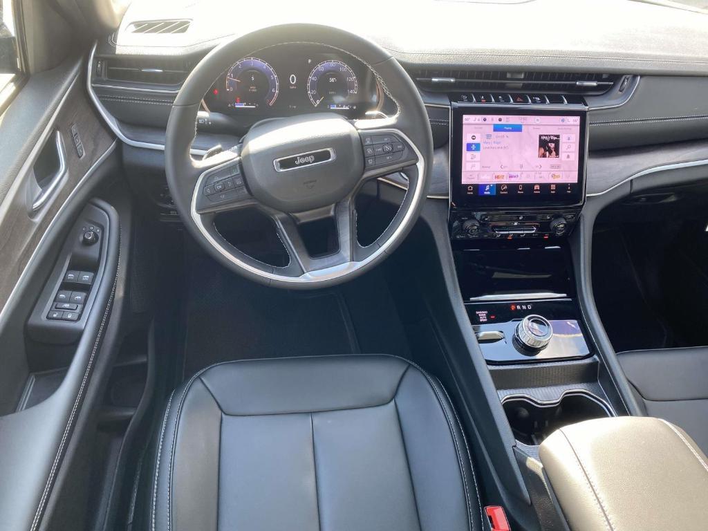 new 2025 Jeep Grand Cherokee car, priced at $48,533