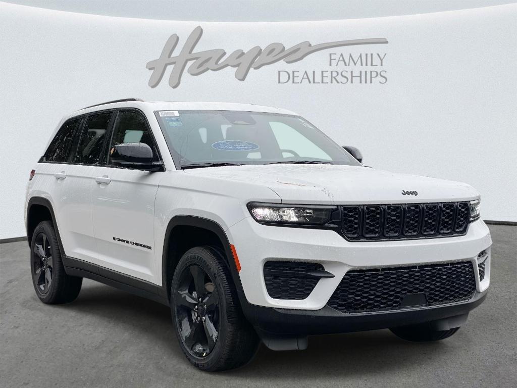 new 2025 Jeep Grand Cherokee car, priced at $41,423