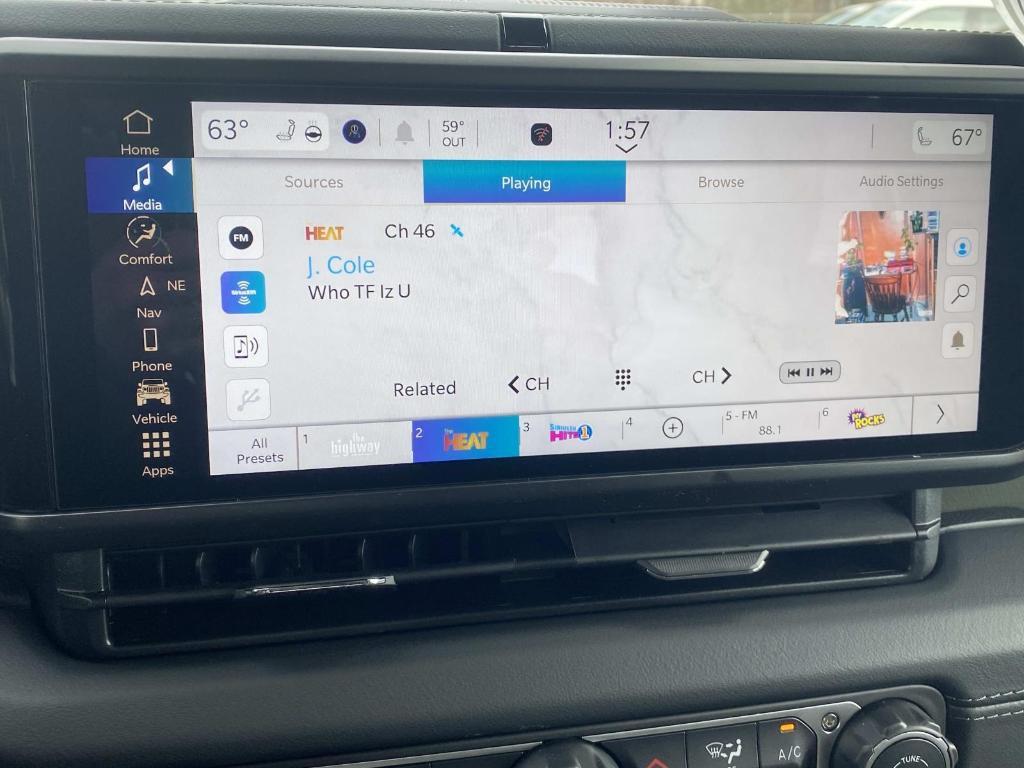 new 2026 Jeep Gladiator car, priced at $58,578