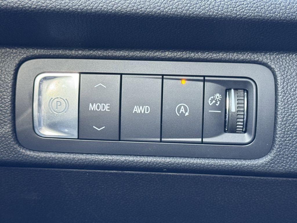 new 2026 Chevrolet Traverse car, priced at $58,556