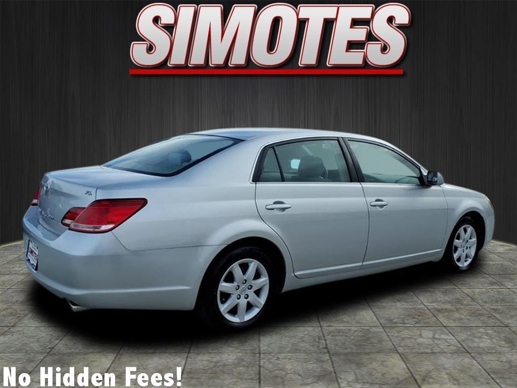 used 2006 Toyota Avalon car, priced at $10,989