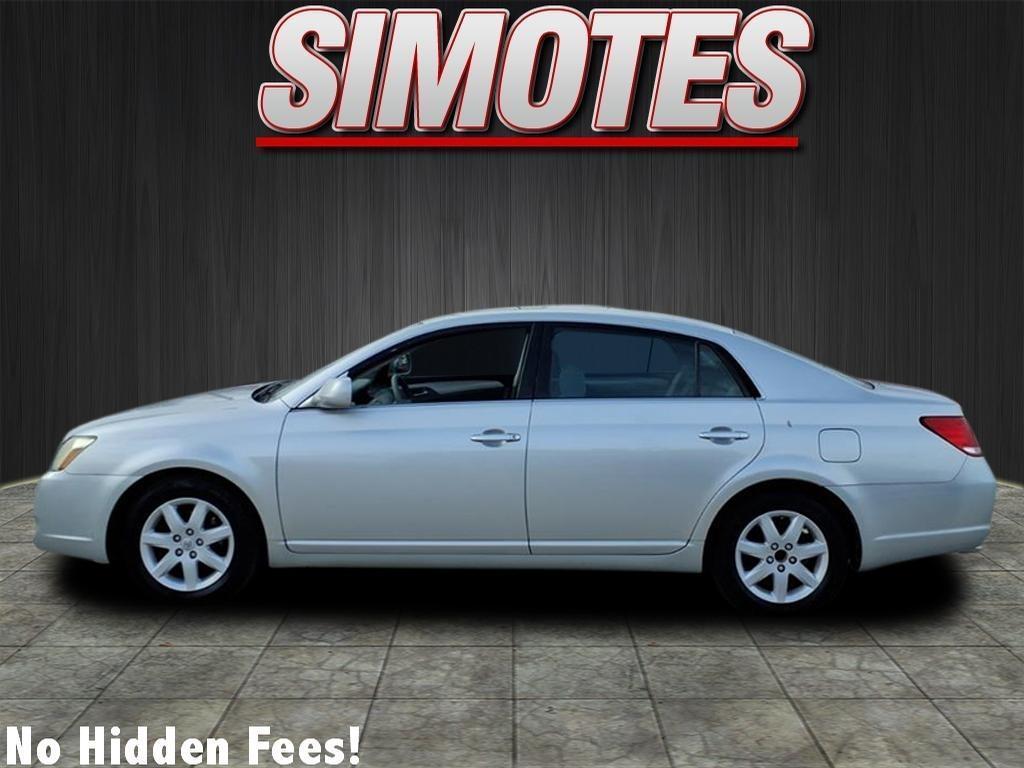 used 2006 Toyota Avalon car, priced at $10,989