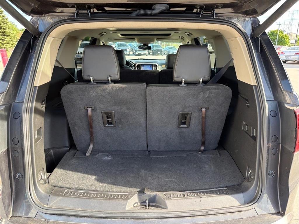 used 2018 GMC Acadia car, priced at $27,354